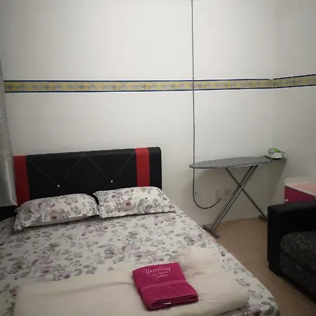 Homestay Seaview Ainee - Muslim Sahaja Kuala Terengganu Exterior photo